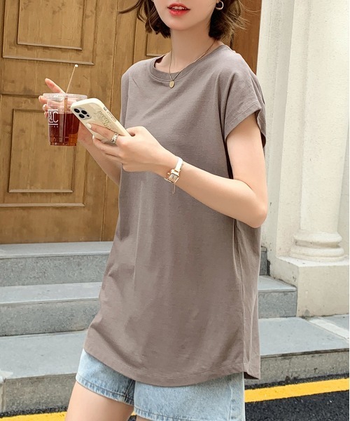 ad thie(アドティエ)の「フレンチスリーブ 半袖Tシャツ(Tシャツ/カットソー・レディース・ブルー/ダークブラウン/モカ/ピンク系その他4/スモーク/オフホワイト/ライトグリーン/ピンク/チャコール/ブラック/ベージュ/グリーン・FREE)」の5枚目の写真
