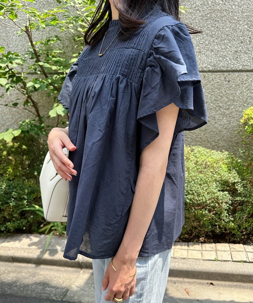 andme(アンドミー)の「インド綿ピンタックフレンチスリーブブラウス(シャツ/ブラウス・レディース・ブラック/カーキ/オフホワイト/ブラウン/オレンジ/ネイビー・M)」の5枚目の写真