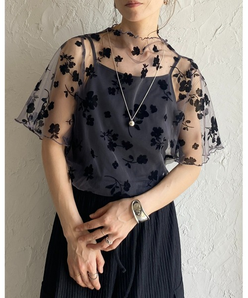 She's Closet(シーズクローゼット)の「花柄半袖メロウフリルハイネックシアーチュールトップス(Tシャツ/カットソー・レディース・ブラック/オフホワイト/モカ・FREE)」の12枚目の写真