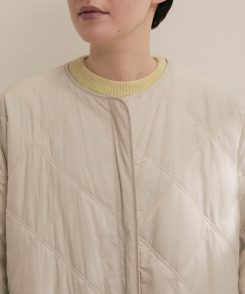 SALON adam et rope'（サロン アダム エ ロペ）の「【雑誌掲載・撥水機能付き】バラクラバセットキルティングブルゾン/テントコート（ブルゾン・レディース・ライトグレー/カーキ/ブラック・FREE）」の20枚目の写真
