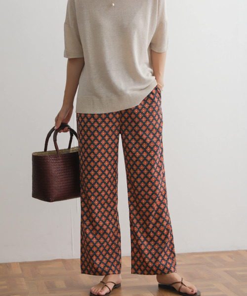 URBAN RESEARCH DOORS（アーバンリサーチドアーズ）の「プリントイージーパンツ（その他パンツ・レディース・グリーン/ネイビー・MEDIUM）」の19枚目の写真