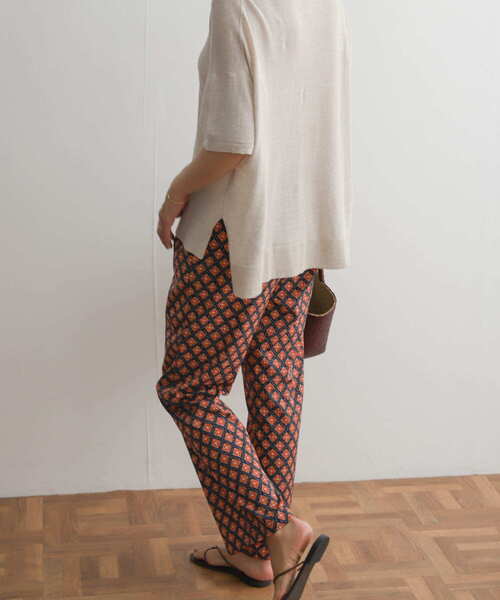 URBAN RESEARCH DOORS（アーバンリサーチドアーズ）の「プリントイージーパンツ（その他パンツ・レディース・グリーン/ネイビー・MEDIUM）」の21枚目の写真