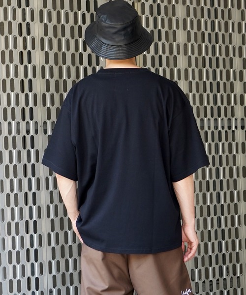 Laufer（ロイファー）の「【Laufer】胸ワンポイント刺繍 ルーズTシャツ / One point embroidery loose T-shirt / オーバーサイズ Tシャツ ビッグシルエット ビッグT（Tシャツ/カットソー・メンズ・ホワイト/ブラック/アイボリー・M/L）」の14枚目の写真