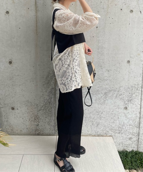 y/m by misato（イムバイミサト）の「Vカッティングビスチェ（ベスト・レディース・トップグレー/ベージュ/ブラック・FREE）」の18枚目の写真