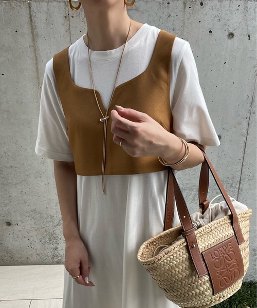 y/m by misato（イムバイミサト）の「Vカッティングビスチェ（ベスト・レディース・トップグレー/ベージュ/ブラック・FREE）」の7枚目の写真