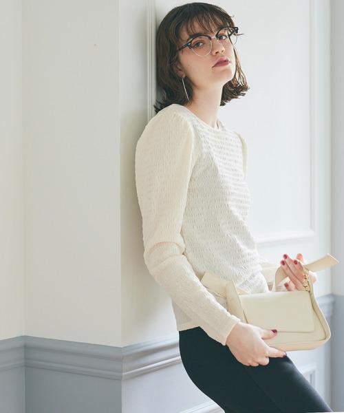 coca(coca)(コカ)の「ランダムシボパフスリーブトップス(シャツ/ブラウス・レディース・アイボリー/ブラック・S/M/L)」の4枚目の写真