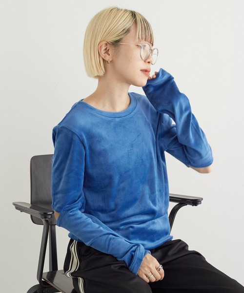 w closet（ダブルクローゼット）の「マットベロアスリットスリーブプルオーバー（Tシャツ/カットソー・レディース・ベージュ/ブラック/モカ/ブルー・FREE）」の19枚目の写真