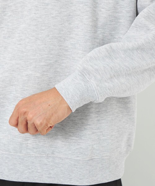 Disney(ディズニー)の「【WEBオリジナル】<GLR or>DISNEY100 ミッキーマウス / 長袖 スウェット(スウェット・メンズ・ブラック/グレー/ネイビー/オフホワイト・L/M/S/XL)」の11枚目の写真