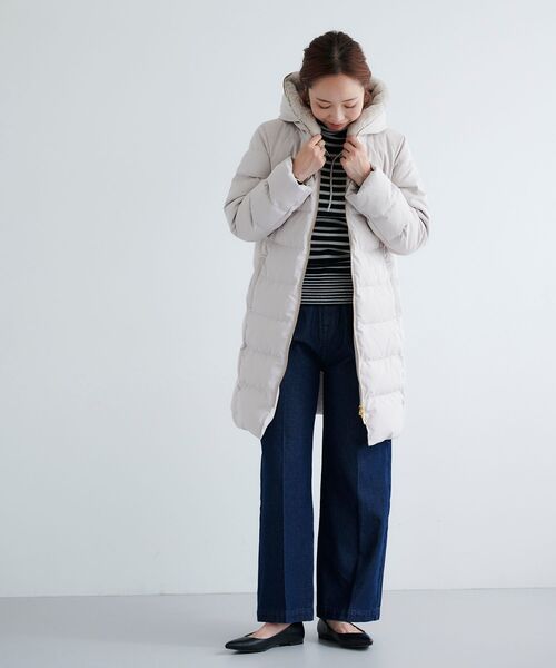 le.coeur blanc(ルクールブラン)の「ファーフードロングダウン(ダウンジャケット/コート・レディース・モカ/グレイッシュベージュ/ブラック・40/38/36)」の11枚目の写真