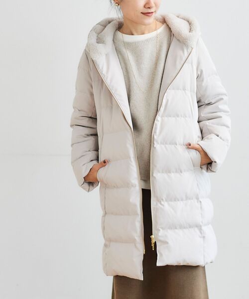 le.coeur blanc(ルクールブラン)の「ファーフードロングダウン(ダウンジャケット/コート・レディース・モカ/グレイッシュベージュ/ブラック・40/38/36)」の22枚目の写真