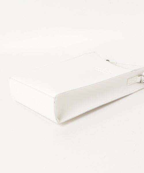 FRUIT OF THE LOOM(フルーツオブザルーム)の「∴WEGO/別注FTL PUショルダー(ショルダーバッグ・レディース・ホワイト/ブラック・FREE)」の5枚目の写真