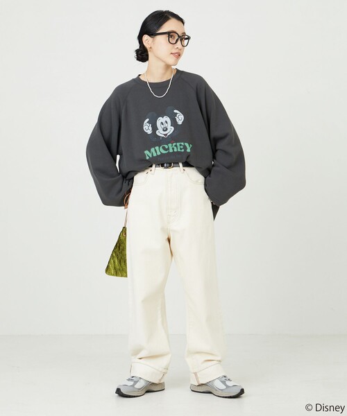 FREAK'S STORE(フリークスストア)の「限定展開 Disney/ディズニー 別注/Mickey/ウォッシュ加工ラグランスウェット(スウェット・レディース・ナチュラル/ワインレッド/ブラック/オリーブ/グレー・フリ-)」の15枚目の写真