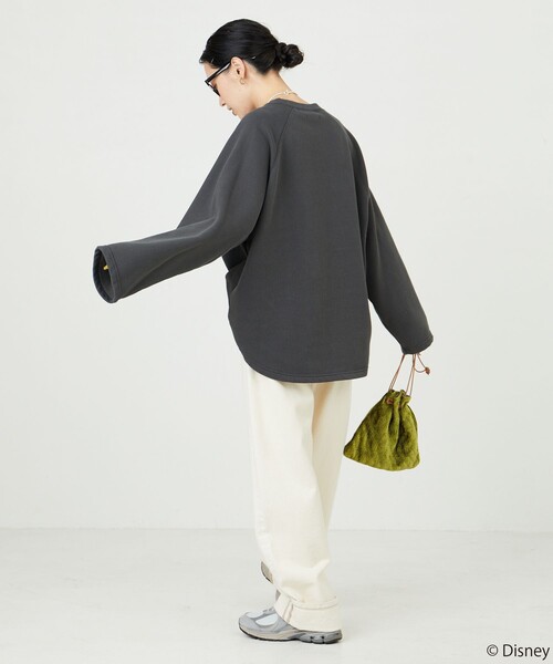 FREAK'S STORE(フリークスストア)の「限定展開 Disney/ディズニー 別注/Mickey/ウォッシュ加工ラグランスウェット(スウェット・レディース・ナチュラル/ワインレッド/ブラック/オリーブ/グレー・フリ-)」の18枚目の写真