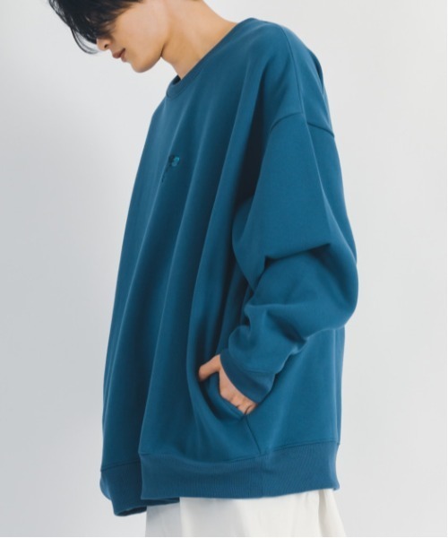 RE730（アールイーセブンサーティー）の「Flower embroidery wide sweatshirt フラワー刺繍ワイドトレーナー unisex（スウェット・メンズ・ホワイト/ワイン/ブラック/ブルー・M/L）」の20枚目の写真