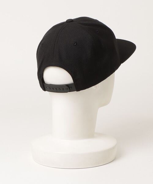 NineMicrophones（ナインマイクロフォンズ）の「SNAPBACK CAP-HIDEOUT-（キャップ・メンズ・ブラック/バーガンディー・FREE）」の8枚目の写真