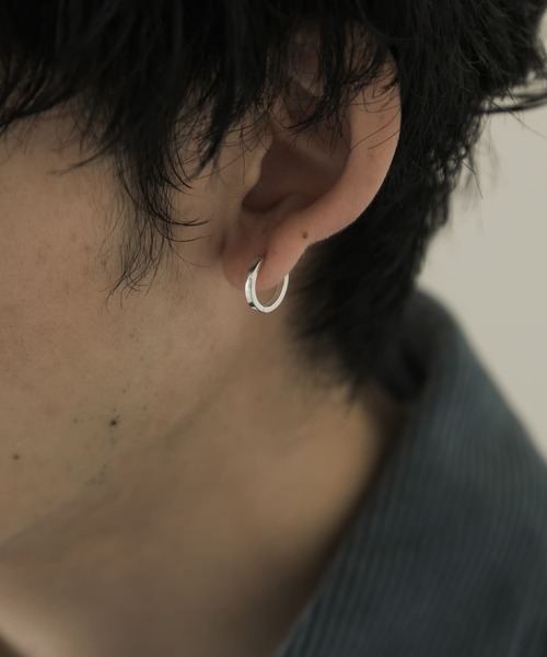 【両耳用】 フープ ピアス- CHANSON 301（WH） CAREERING - 【両耳用】 フープ ピアス- CHANSON 301（WH