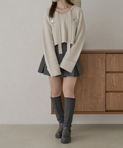 Ambre Neige(アンブルネージュ)の「クロップドフーディーニット/WEB/EC限定商品(ニット/セーター・レディース・グリーン/アイボリー・FREE)」の15枚目の写真