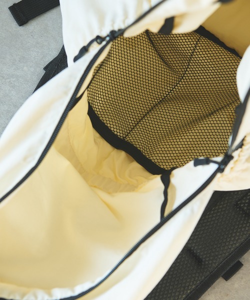 un dix cors（アンディコール）の「ドロストリングバックパック（バックパック/リュック・レディース・アイボリー/ブラック・FREE）」の10枚目の写真