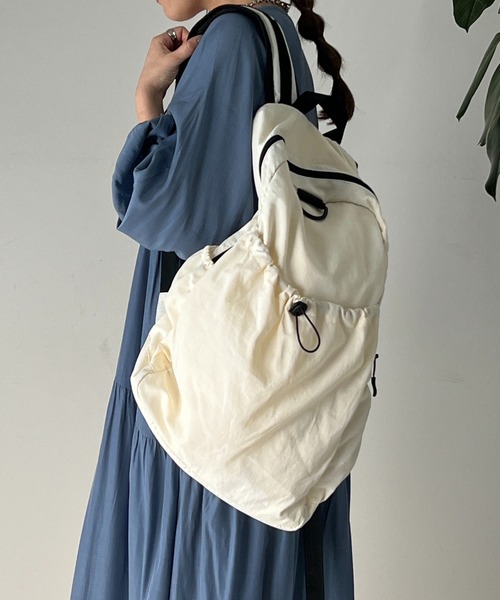 un dix cors（アンディコール）の「ドロストリングバックパック（バックパック/リュック・レディース・アイボリー/ブラック・FREE）」の11枚目の写真