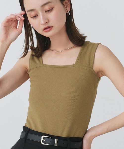 ad thie（アドティエ）の「インナーちら見え防止 スクエアネックタンク（タンクトップ・レディース・オフホワイト/ライトグリーン/グレイッシュベージュ/アイボリー/ブラック/パープル/ライトブルー/ピンク/グリーン/ミント/チャコール/カーキ/ブラウン/レッド・LARGE/LL/MEDIUM/SMALL）」の7枚目の写真