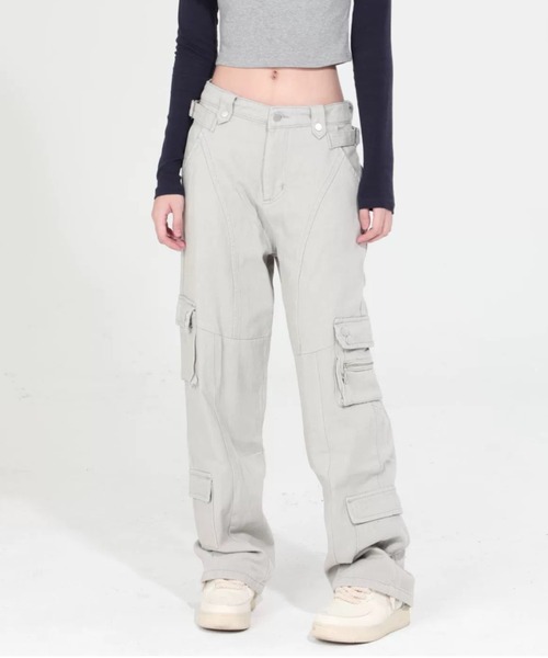 .KOM（ドットコム）の「A'GEM/9 × .kom『.kom/ドットケーオーエム』ポケットカーゴ パンツ（カーゴパンツ・レディース・ライトグレー・M）」の6枚目の写真