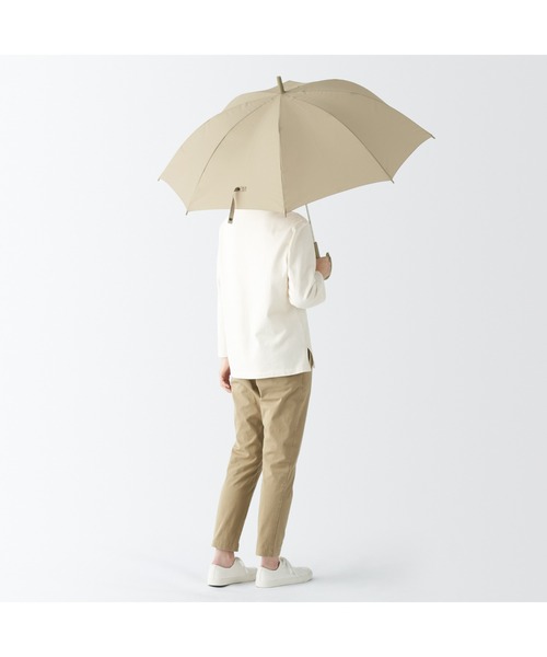 無印良品（ムジルシリョウヒン）の「晴雨兼用　しるしのつけられる傘　親骨の長さ６０ｃｍ・８本骨（長傘・レディース・ベージュ・60cm）」の9枚目の写真