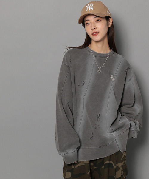 Anui(アニュイ)の「【UNISEX/選べる着丈】ブラシブリーチロゴスウェット(スウェット・レディース・グレー/ブルー・SMALL/MEDIUM)」の10枚目の写真