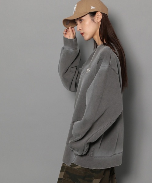 Anui(アニュイ)の「【UNISEX/選べる着丈】ブラシブリーチロゴスウェット(スウェット・レディース・グレー/ブルー・SMALL/MEDIUM)」の11枚目の写真