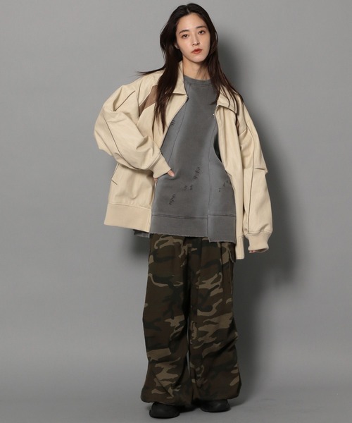 Anui(アニュイ)の「【UNISEX/選べる着丈】ブラシブリーチロゴスウェット(スウェット・レディース・グレー/ブルー・SMALL/MEDIUM)」の13枚目の写真