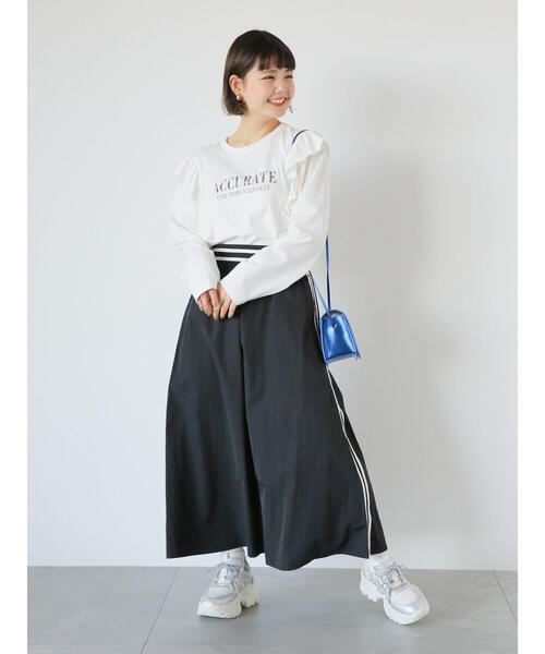 ehka sopo（エヘカソポ）の「ロゴプリントフリルカットソー（Tシャツ/カットソー・レディース・チャコールグレー/オフホワイト/グリーン・F）」の20枚目の写真