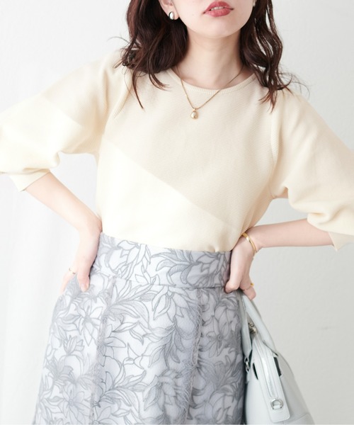 natural couture(ナチュラルクチュール)の「ぽわ袖ポリニット(ニット/セーター・レディース・ブラック/イエロー/アイボリー/ラベンダー/ブルー系その他・FREE)」の6枚目の写真