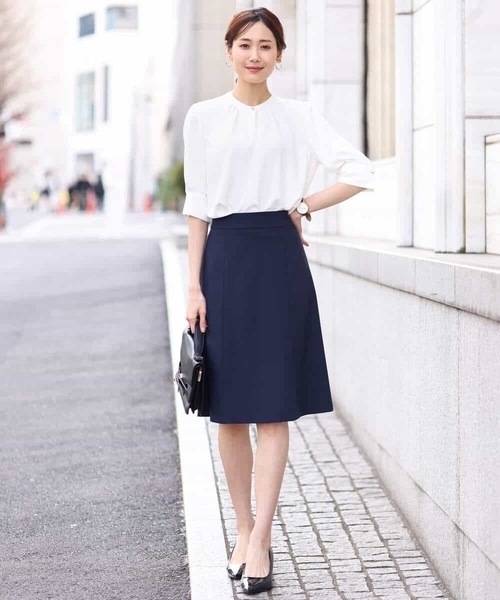 OFUON le MK（オフオンルエムケー）の「S～LL[セットアップ対応]ライトシャンブレー 台形スカート/洗える（スカート・レディース・ネイビー/グレー・36/38/40/42）」の11枚目の写真