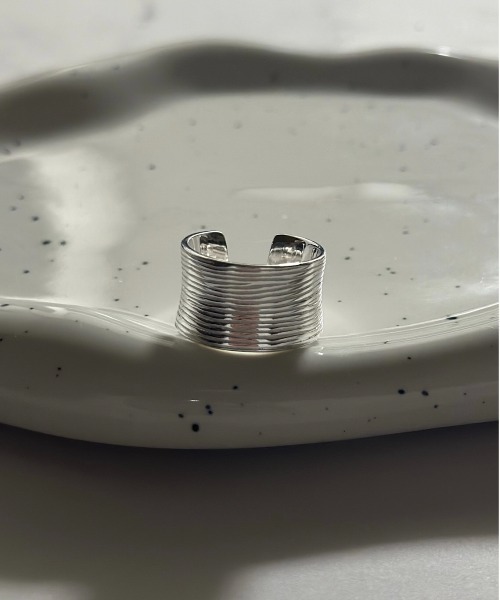 blatto(ブラット)の「【blatto 925silver】925シルバー デザインリング bla-ring-f001 U(リング・メンズ・その他2/その他11/C/D/E/F/S/T/U/V/W/その他13/その他19/その他22/A/J/O/Q/X/Z/その他12/その他20/その他21/B/G/I/P/R/Y/その他14/その他15/その他16/その他17/その他18/L/N・FREE)」の1枚目の写真