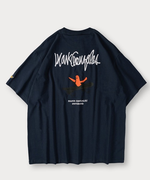 （What it isNt）ART BY MARKGONZALES（ワットイットイズント）の「【(What it isNt) ART BY MARK GONZALES/ワットイットイズント マークゴンザレス】バックプリントアートグラフィックTシャツ/ワンポイント/オーバーサイズ（Tシャツ/カットソー・メンズ・ホワイト系その他2/グレイッシュベージュ/ホワイト/ブラック/カーキ/ネイビー/ホワイト系その他/ブラック系その他/ブラック系その他2/ブラック系その他3/ダークブルー/ホワイト系その他3・M/XL/L）」の18枚目の写真