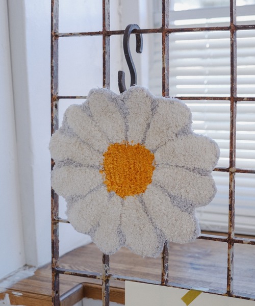 BIRTHDAY BAR(バースデイバー)の「【SAHIR サヒール】Daisy mat M(ラグ/マット・レディース・ホワイト・0)」の2枚目の写真