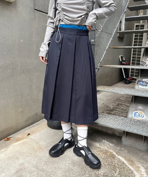 WHO'S WHO gallery（フーズフーギャラリー）の「【Six M/シックスエム】レイヤードプリーツスカート（スカート・レディース・グレー/ブラック/ネイビー・FREE）」の19枚目の写真