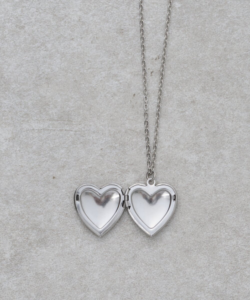 BEARDSLEY(ビアズリー)の「ハートロケットネックレス(ネックレス・レディース・シルバー・FREE)」の4枚目の写真