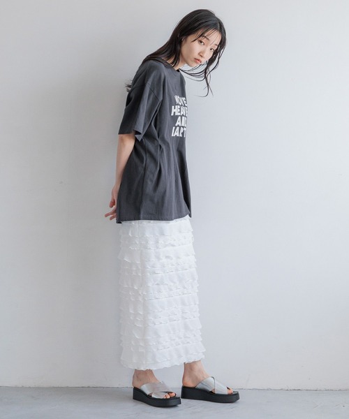 LOWRYS FARM（ローリーズファーム）の「リメイクタックプリントＳＳ　115250（Tシャツ/カットソー・レディース・グレー/チャコールグレー/アイボリー・FREE）」の16枚目の写真