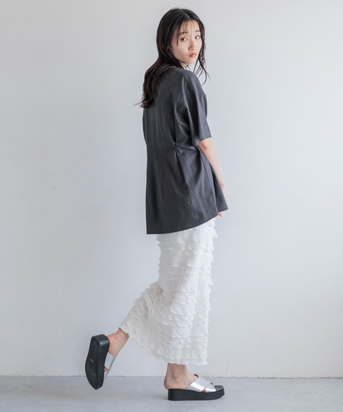 LOWRYS FARM（ローリーズファーム）の「リメイクタックプリントＳＳ　115250（Tシャツ/カットソー・レディース・グレー/チャコールグレー/アイボリー・FREE）」の17枚目の写真