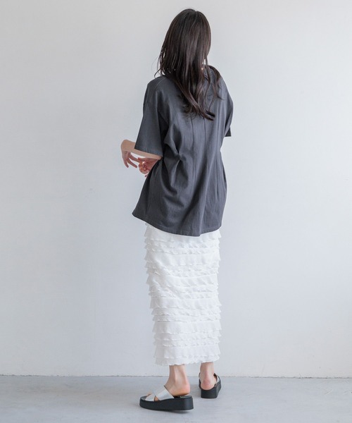 LOWRYS FARM（ローリーズファーム）の「リメイクタックプリントＳＳ　115250（Tシャツ/カットソー・レディース・グレー/チャコールグレー/アイボリー・FREE）」の18枚目の写真