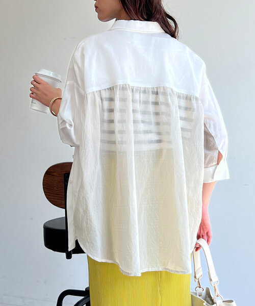 Chez toi(シェトワ)の「BACKシアーリネンシャツ(シャツ/ブラウス・レディース・ピンク/ベージュ/ブラック/オフホワイト・FREE)」の14枚目の写真