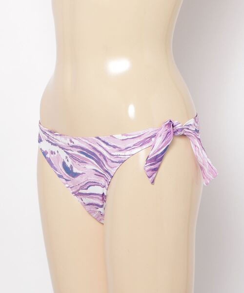 Maison Kitsune（メゾンキツネ）の「MAISON KITSUNE x VILEBREQUIN FLAMME SWIMSUIT BOTTOM（水着・レディース・パープル系その他・XS/S）」の8枚目の写真