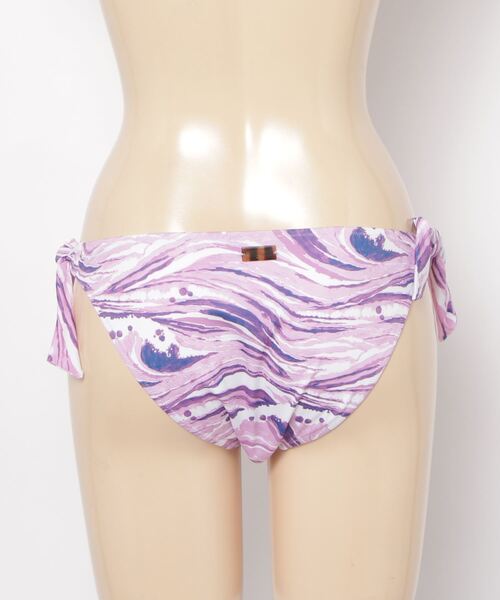 Maison Kitsune（メゾンキツネ）の「MAISON KITSUNE x VILEBREQUIN FLAMME SWIMSUIT BOTTOM（水着・レディース・パープル系その他・XS/S）」の7枚目の写真