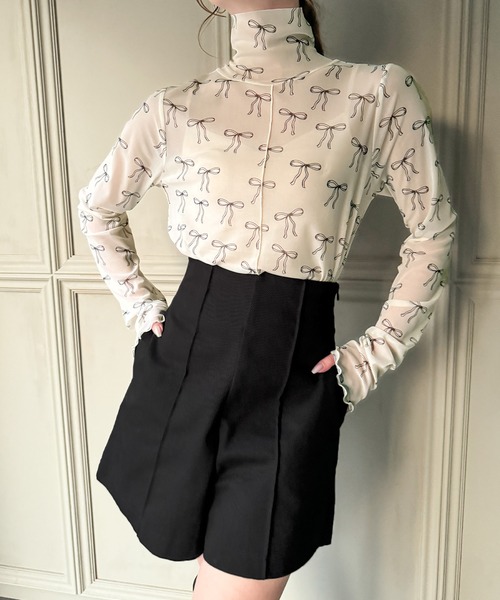 JUNOAH（ジュノア）の「リボン柄シアートップス（Tシャツ/カットソー・レディース・オフホワイト/グレー/ブラック・FREE）」の4枚目の写真