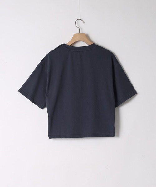 WHYTO.(ホワイト)の「「WHYTO. / ホワイト」SIDE TUCK BUTTON TEE(シャツ/ブラウス・レディース・グレイッシュベージュ/チャコールグレー・38/36)」の5枚目の写真