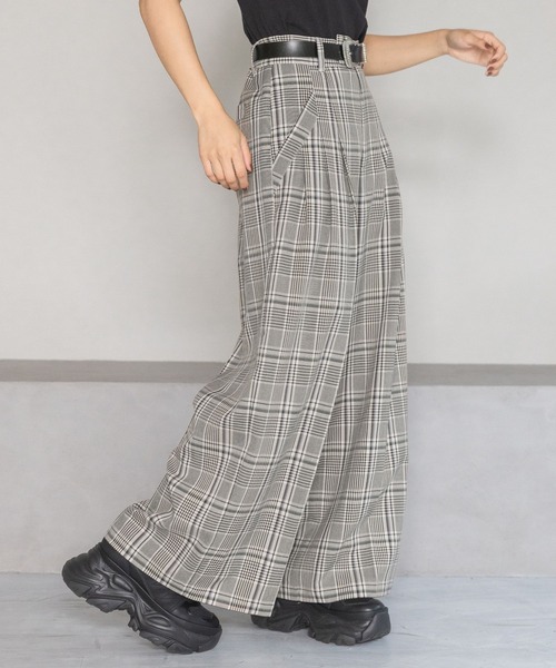 PAGEBOY(ページボーイ)の「タックスラックス(スラックス・レディース・ブラック/ベージュ系その他/ブラウン・SMALL/MEDIUM)」の3枚目の写真