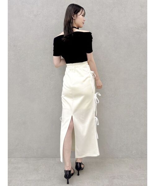 dazzlin(ダズリン)の「チョーカー付きオフショルドレープカットプルオーバー(Tシャツ/カットソー・レディース・ピンク/ブラック/チャコールグレー/オフホワイト・FREE)」の12枚目の写真