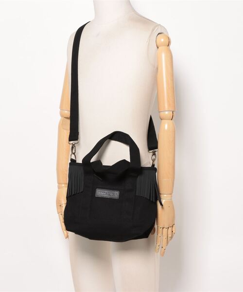 Parade（パレード）の「【MINNETONKA】ミネトンカ MT SIDE FRINGE 2WAY TOTE BAG（サイドフリンジ 2ウェイトートバッグ）（トートバッグ・レディース・アイボリー/ブラック/グレー/ライトブラウン・ONE SIZE）」の5枚目の写真