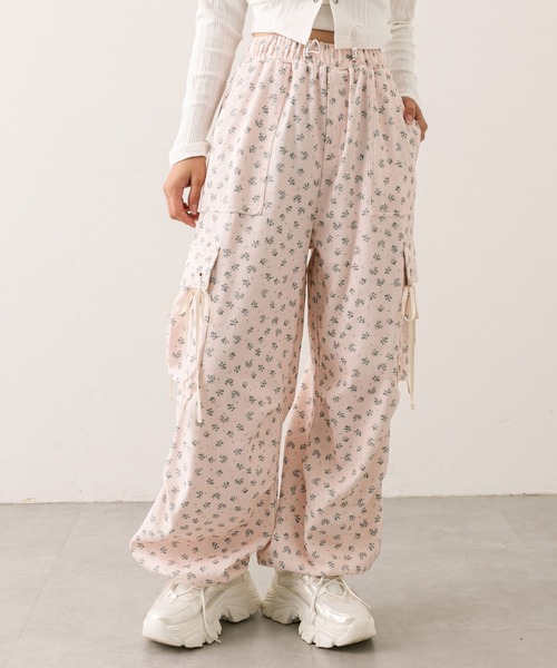 OLIVE des OLIVE(オリーブデオリーブ)の「マルチポケットカーゴパンツ(カーゴパンツ・レディース・アイボリー/その他/サックスブルー/チャコールグレー・FREE)」の14枚目の写真