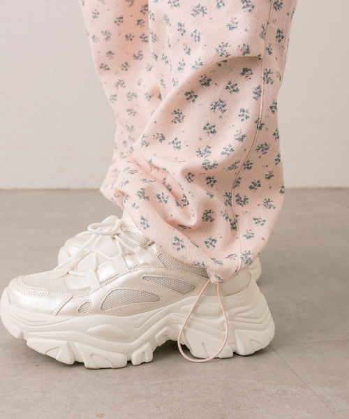 マルチポケットカーゴパンツ（カーゴパンツ）｜OLIVE des OLIVE